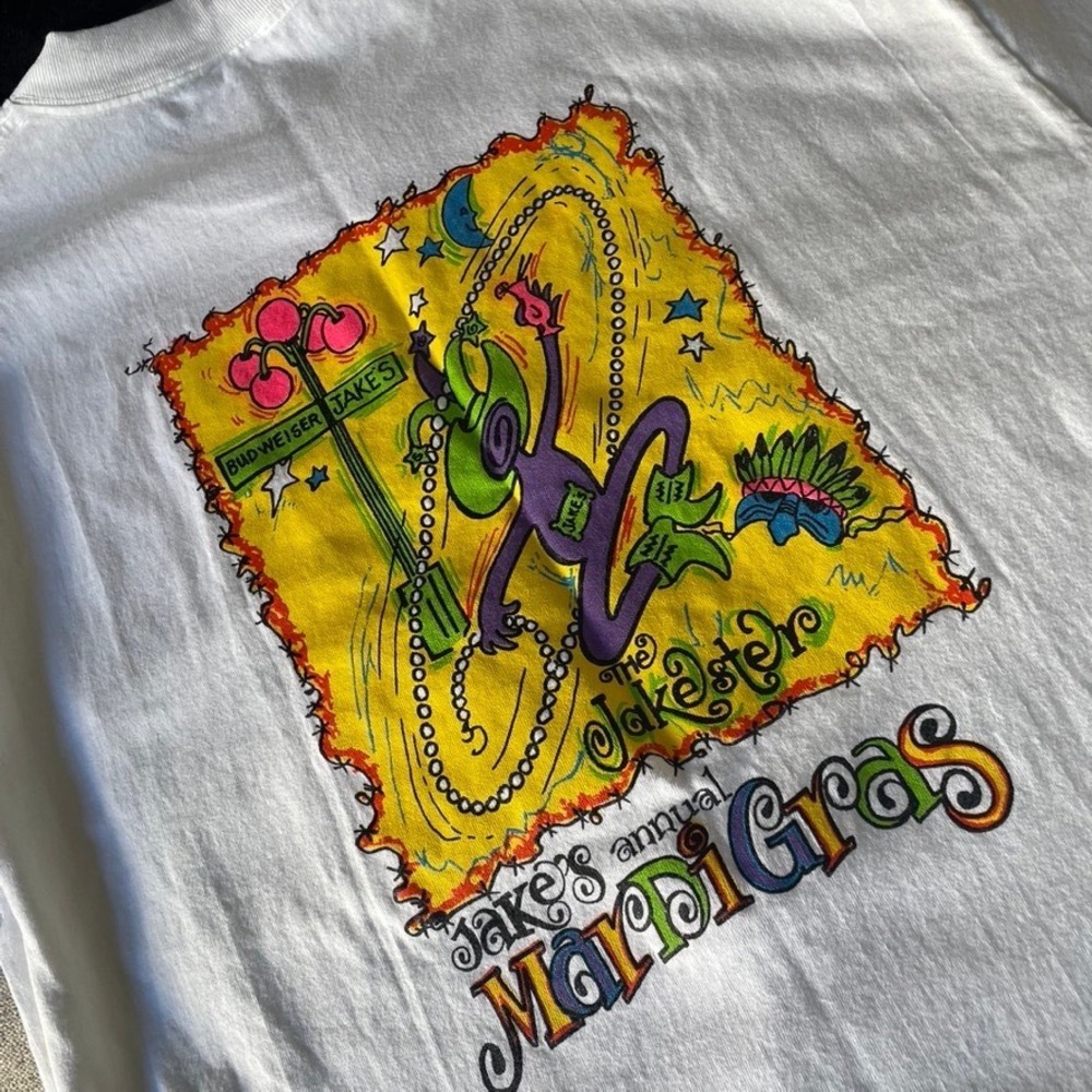 White Port Company Pocket Tee Graphic Large Vintage‎ Jake's Mardi Gras Budweiser